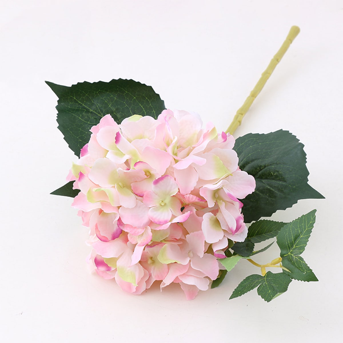 

4 шт. шелковые цветы гортензии со стеблями искусственные цветы гортензии искусственные цветы гортензии искусственные цветы гортензии со стеблями для домашнего декора светло-розовый