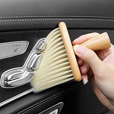 Cura dell'auto – Pennelli, stracci e spugne