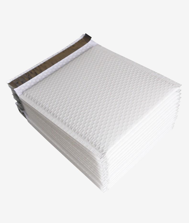 Colored Bubble Foam Express Packaging Bags for Logistics and Small Cards