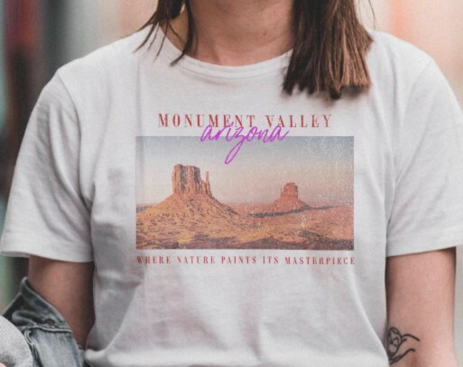 Retro Monument Valley T-Shirt, Desert Landscape Tee M
