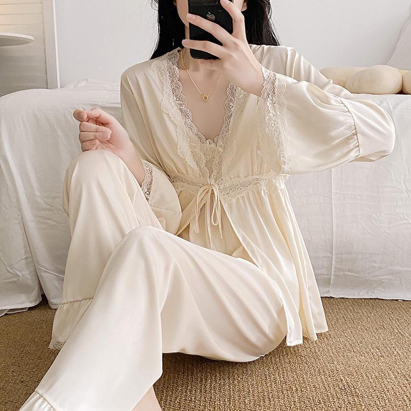 Ruth's Ice Silk V-Neck Pajamas: Women's High-End Spring/Summer Three-Piece Set for Home or Out.