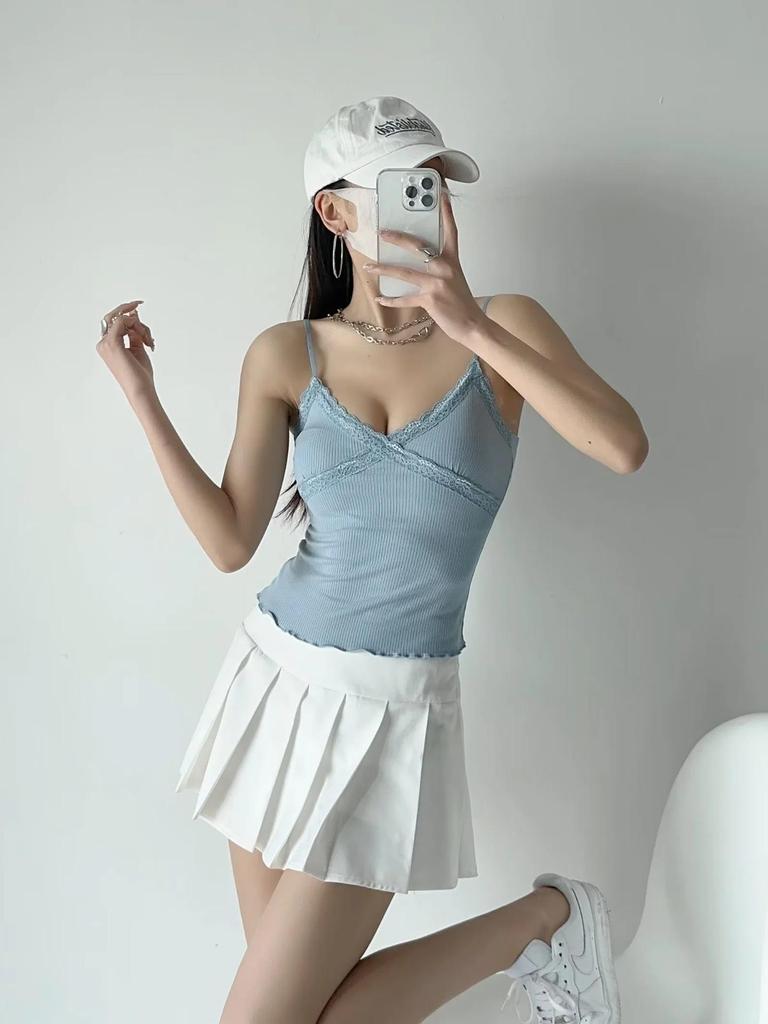 Summer 2023 Lace Trim V-Neck Stretchy Bodycon Camisole Tank Top for Women