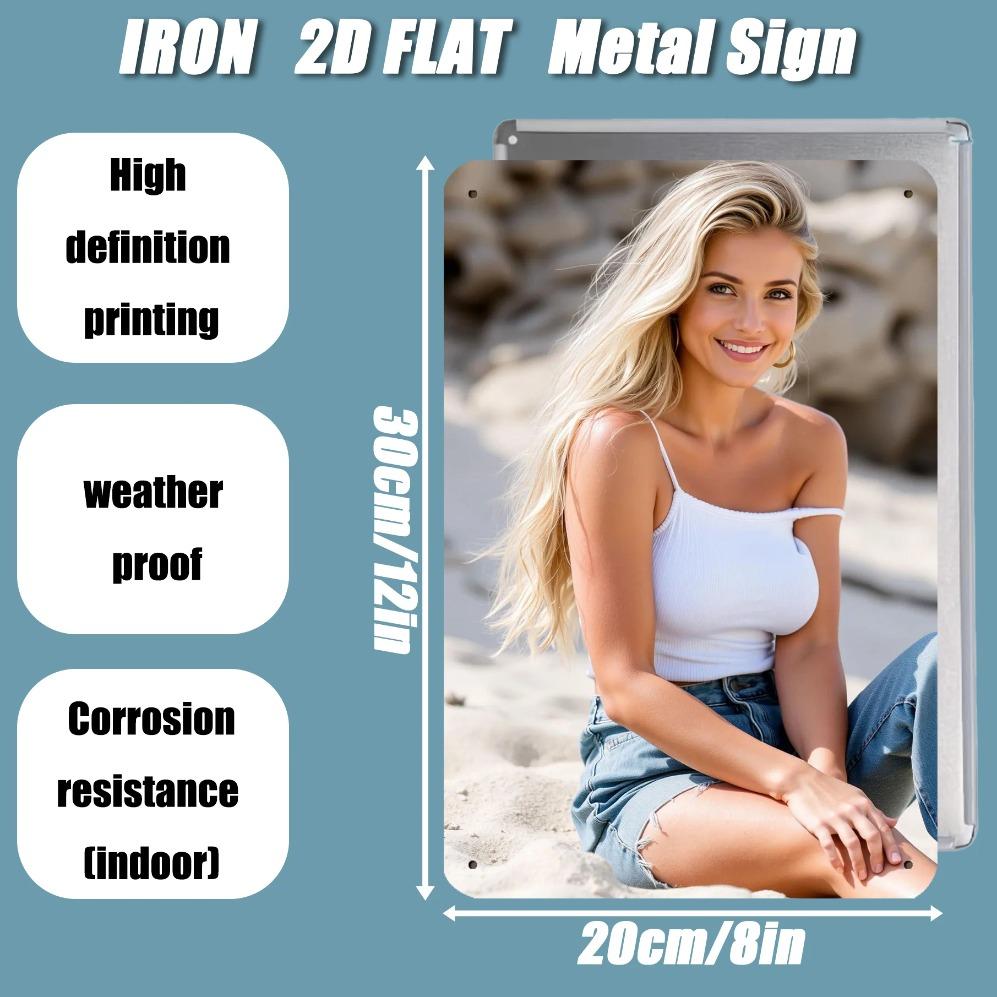 Hisun Blechschild HD Metall Wandkunst Wunderschöne Blonde Frau im Sexy Weiß Gerippten Trägertop Distressed Jeansshorts Sitzt am Sandstrand in der Nähe von Rost