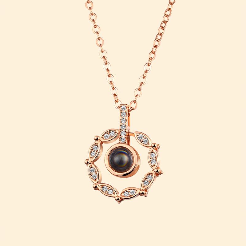 Love Memory Necklace: Projects 'I Love You' in 100 Languages, TikTok-Style Couple's Copper Clavicle Chain