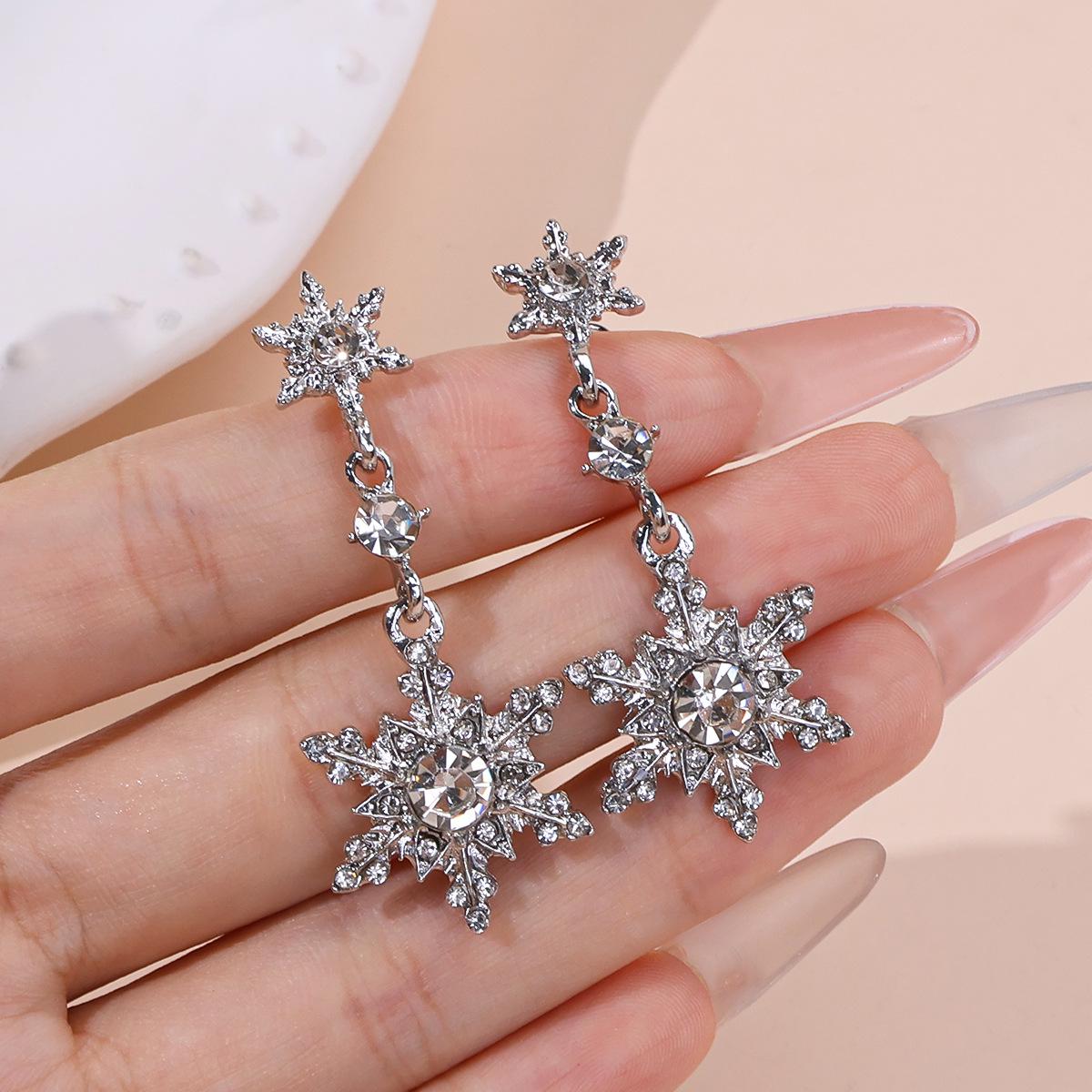 

Exclusive Christmas Snowflake Diamond Star Earrings срібний