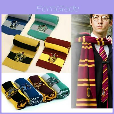 Szal z naszywką godła domu Gryffindor Dla fanów Harry'ego Pottera Ogrzej się ze stylem!