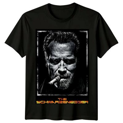 T-shirt Ispirata al Poster di un Film di Arnold Schwarzenegger RetroClassic Tee Unisex