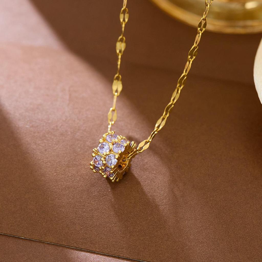 Korean Style Luxurious Rhinestone Pendant Titanium Steel Necklace - Women's Versatile Non-Fading Fashion