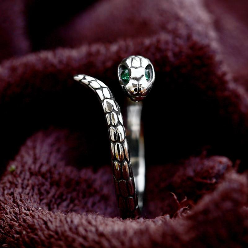 

BEIER 2023 New Vintage Stainless Steel Snake Ring With Green Eyes Cool Animal Women s Ring Special Jewelry Wholesale Gift 13