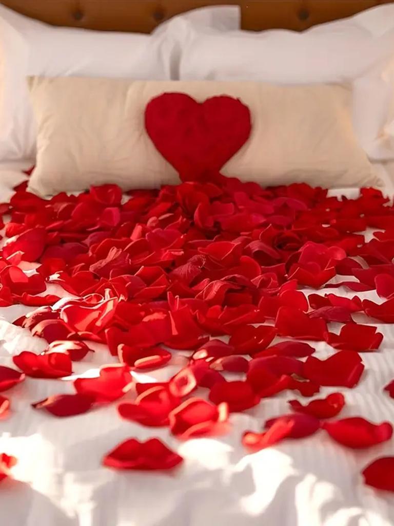 62pcs\set Red Birthday Party Decoration Set, Romantic Party, Anniversary Celebration Party, New Year Decorations