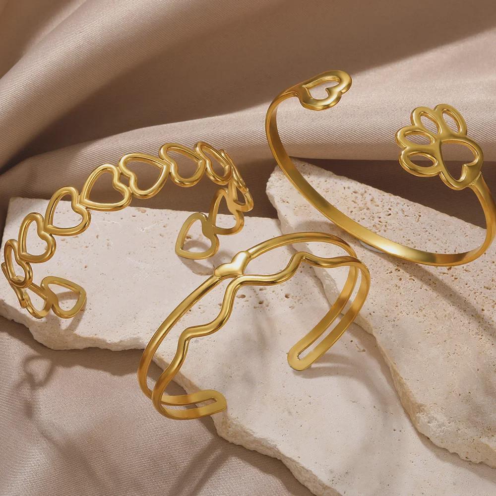 European & American Stainless Steel Heart-Shaped Hollow Geometric Bracelet