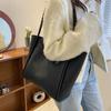 Large Capacity PU Leather Shoulder Bag Simple Casual New Design Tote Bag Retro Underarm Bag  Girls
