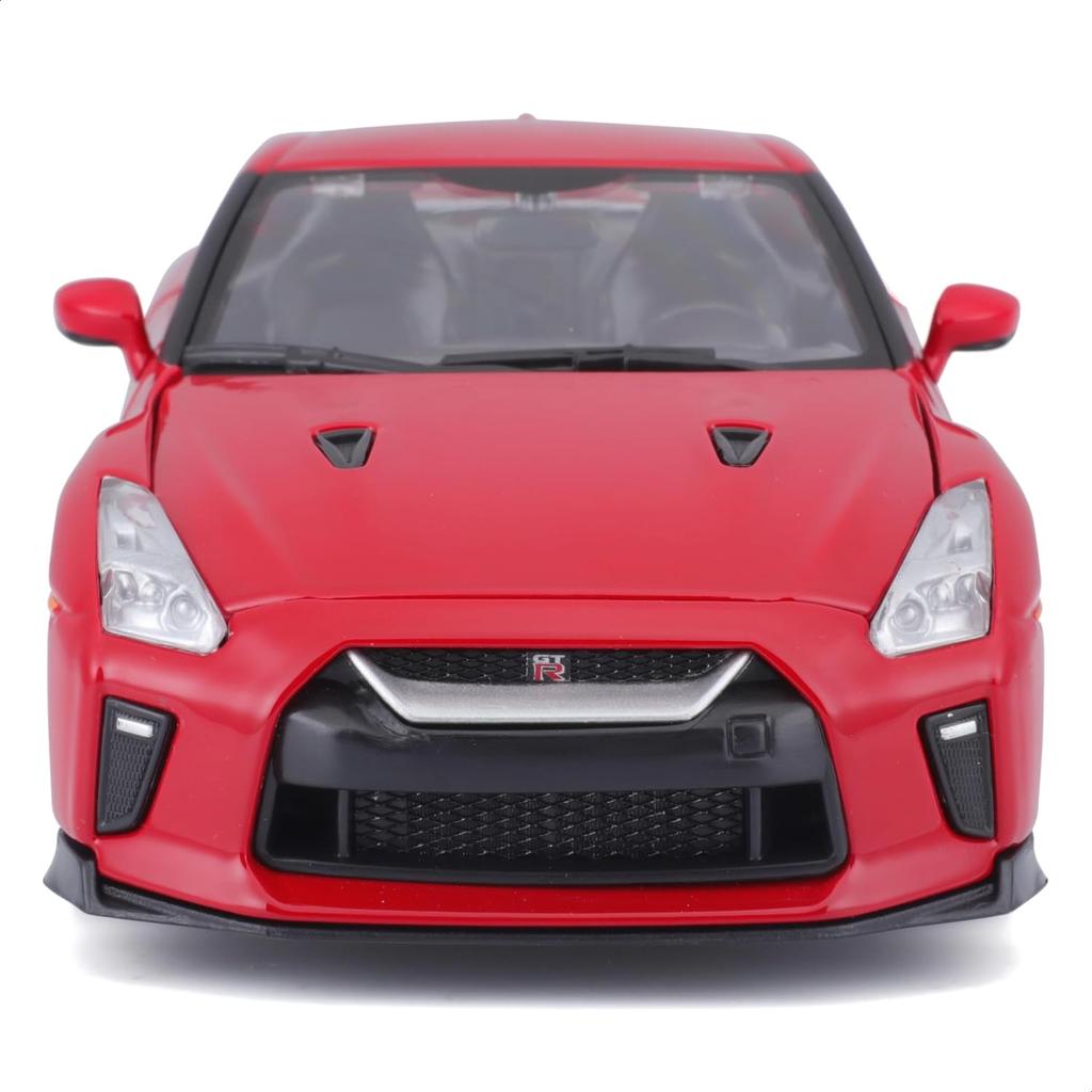 Bburago Scale Nissan 2017 Diecast Model Car 1/24 GT-R (Red)