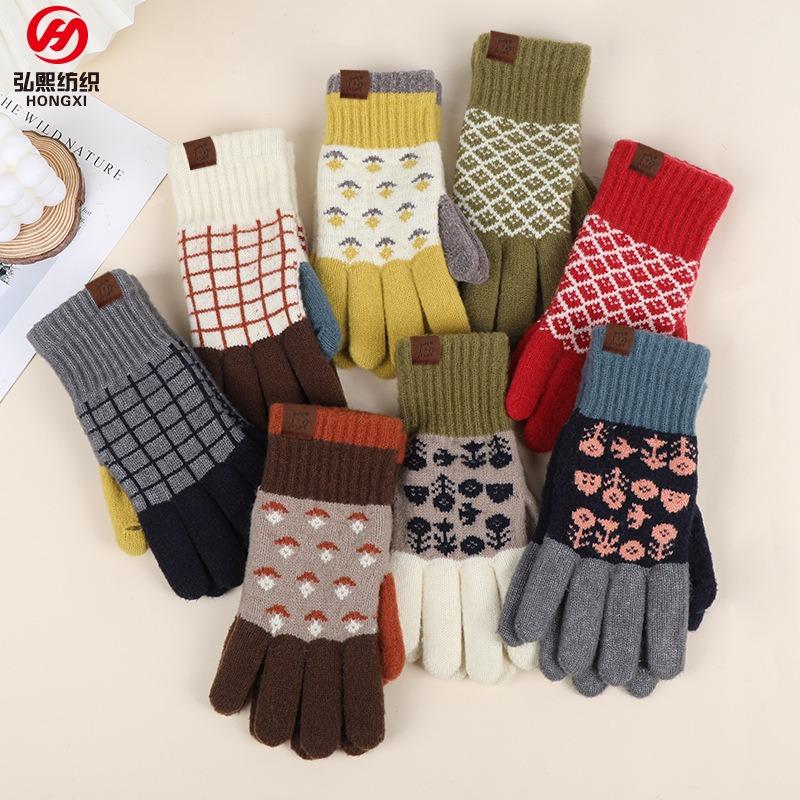 Winter gloves women's self-heating German velvet retro jacquard knitted thermal gloves female student gloves men