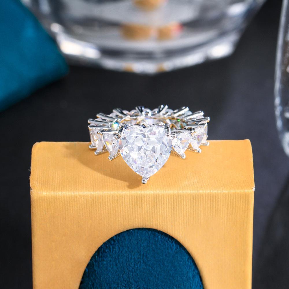 Design Heart Ring Full Of Zircon Love Ring Copper Gold Plated Jewelry Hip Hop