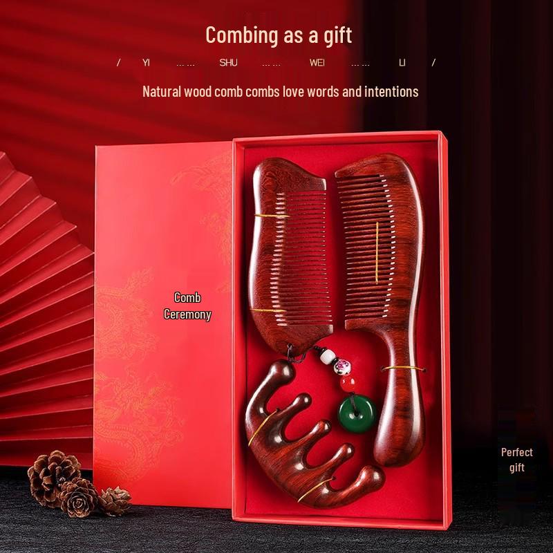 Women's Day Gift: Wooden Comb Gift Box for Girlfriend, Wife, or Employee - Perfect for Birthdays and Engagements.