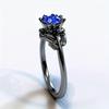 Blumenförmiger Gunmetal-Ring mit Zirkonia-Inlay für Damen