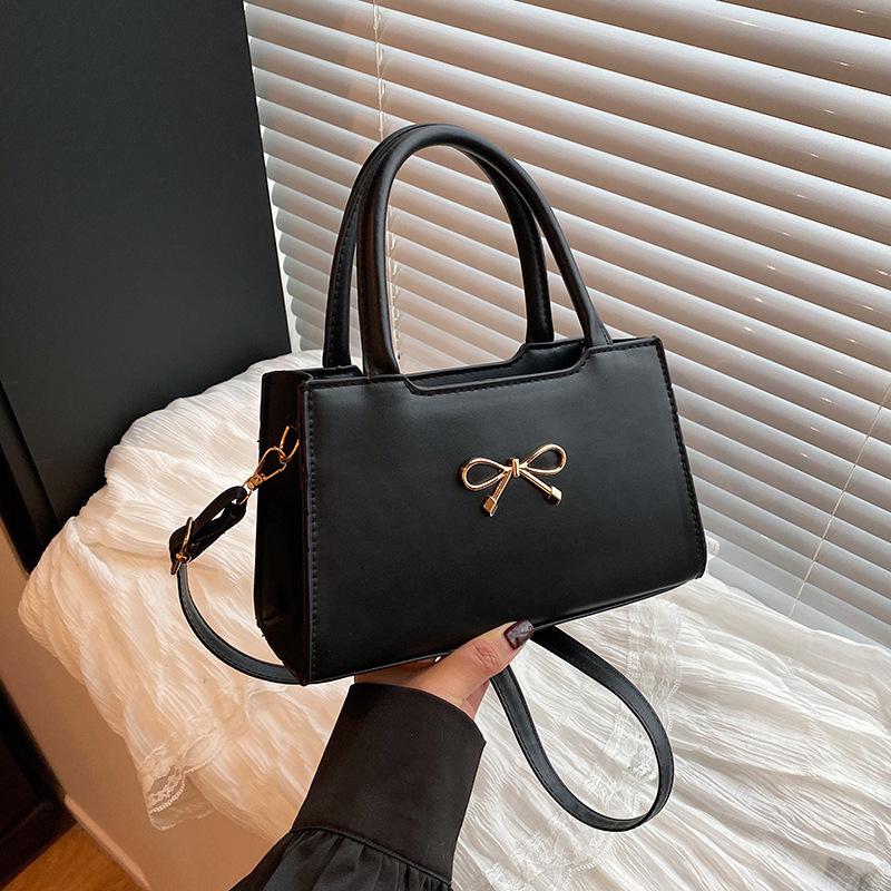 Bow Underarm Bag Women's 2025 Summer New Simple Foreign Style Small Square Bag High Texture Shoulder Messenger Bag