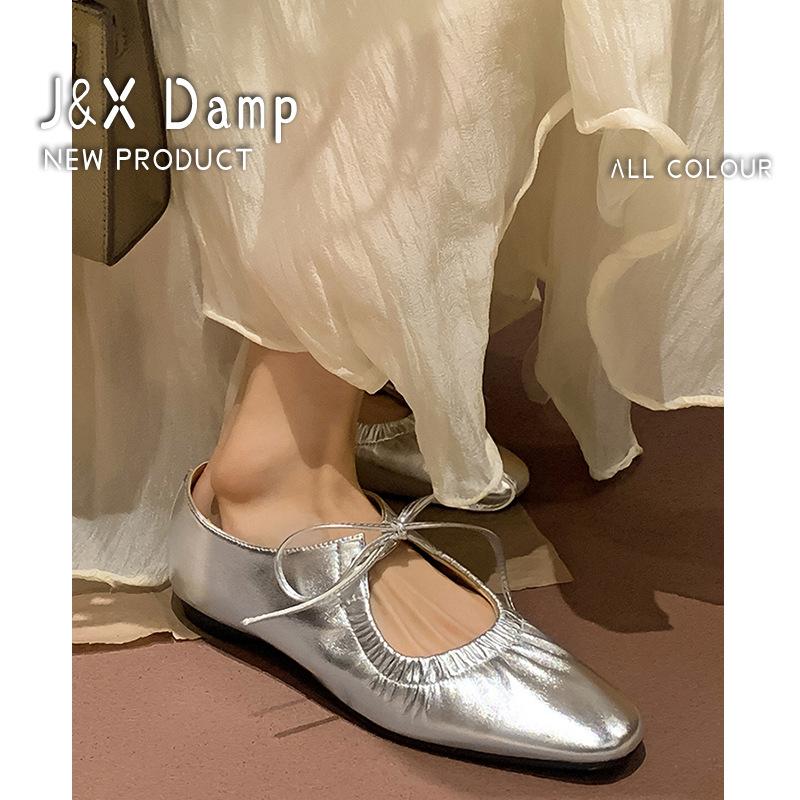 Niche Design Sense European and American Retro Straps Round Head Mary Jane Shoes Female Shallow Mouth Flat Bottom Fairy Pleated Gold Single Shoes