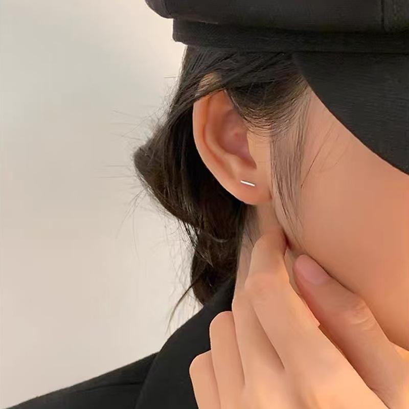 

Minimalist Small Stud Earrings for Women Lightweight Simple Design Hypoallergenic Metal Fashion Jewelry for Everyday Wear One Size серебряный