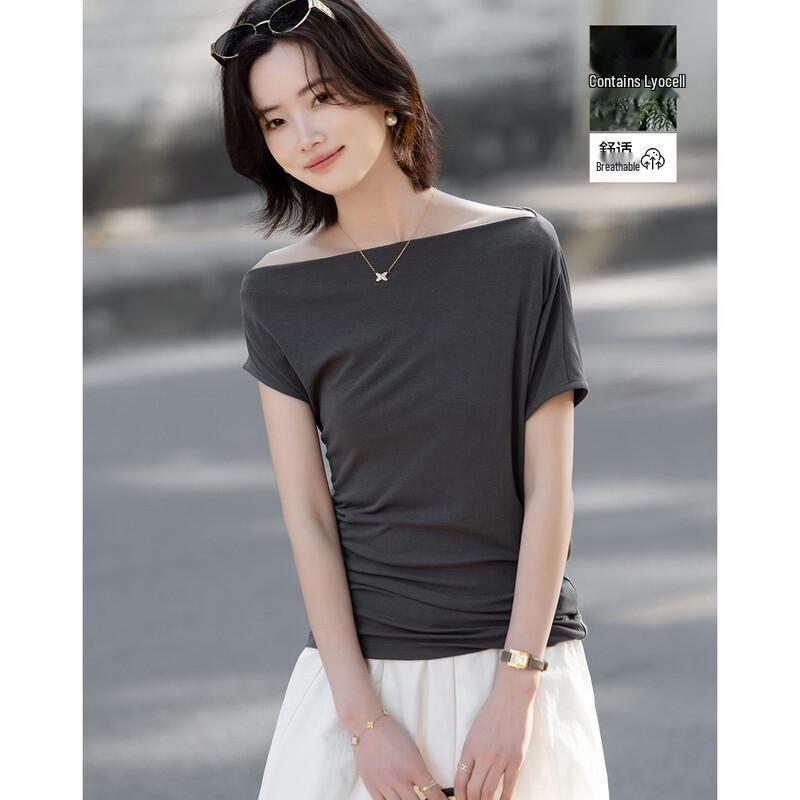 

Demana Women s One-Shoulder Pleated T-shirt S
