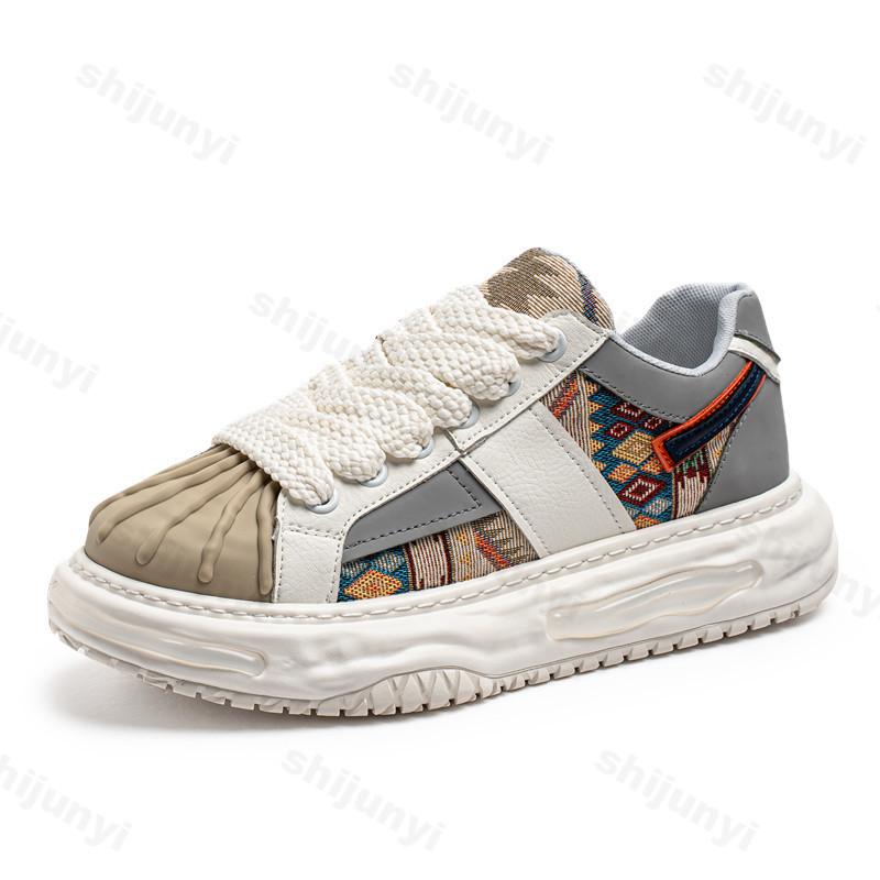 Fashion 2025 Autumn New Men's Fashion Trend Low Top Casual Thick Sole Shoes Versatile Comfortable Non Slip Lace Up Niche Chunky sneakers