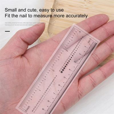 Nail art – Stencil e stampini per unghie