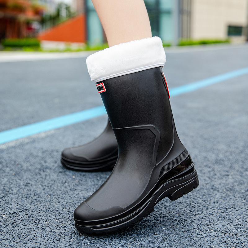 New Rain Shoes Women's Bundle Water Shoes Fashion Medium Tube Rain Boots Students Wear Work Waterproof Glue Shoes Women