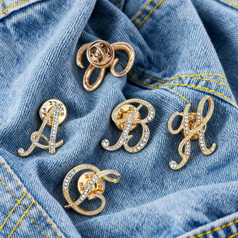 1PC Rhinestones Clothing Accessories Shirts Badge Gifts Lapel Pin Party Women's Brooches Dinner Letter Brooch Dress European A-Z