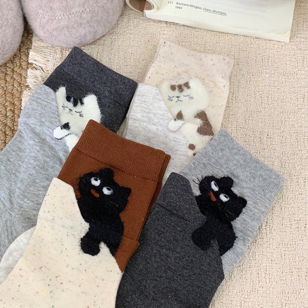 Cute Creative Designed Flocked Cat-themed Mid-calf Socks for Women Autumn and Winter Women Socks