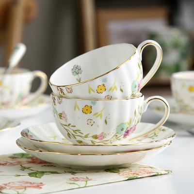 Set Tazza da Caffè e Piattino Stile Nordico Tazza di Zucca in Ceramica Piattino Creativo Semplice Tazza da Tè Pomeridiano Tè Nero Inglese Floreale