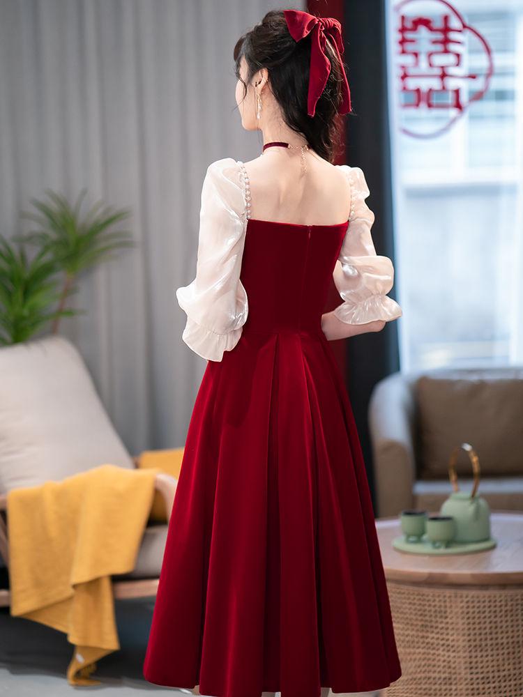 Robe d'été formelle courte haut de gamme couleur bordeaux - Tenue de toast ou tenue quotidienne pour la mariée 2025