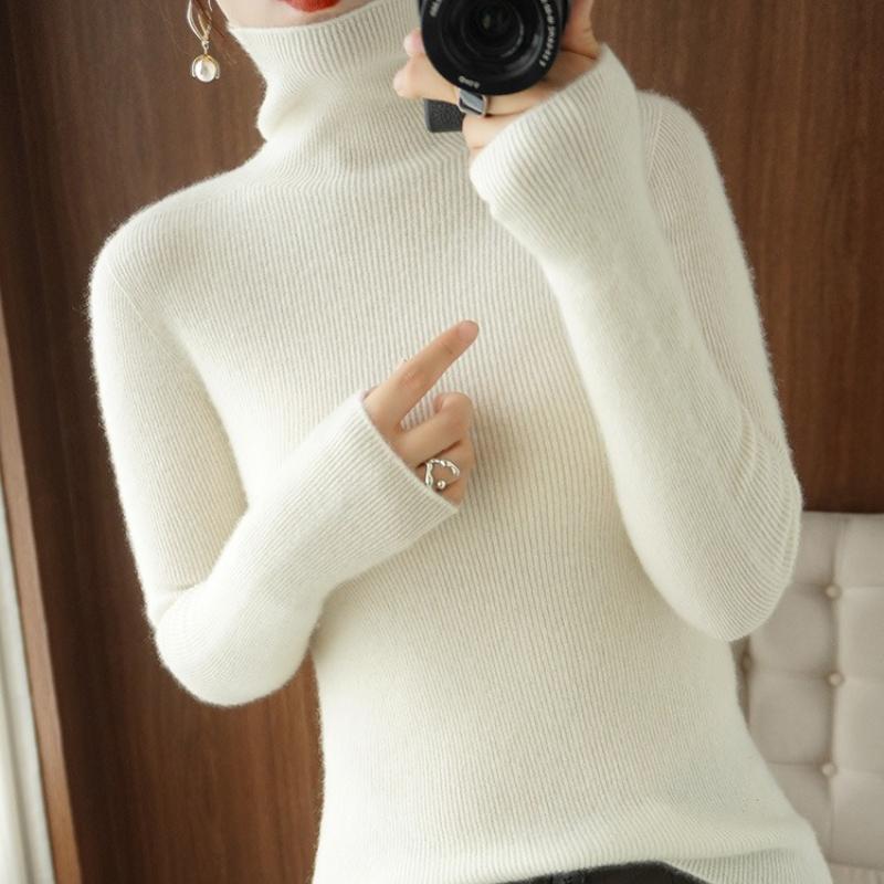 Soft and Plush Turtleneck Sweater for Women, Autumn/WinterNew Style, Body-Hugging High Neck Base Layer for Women
