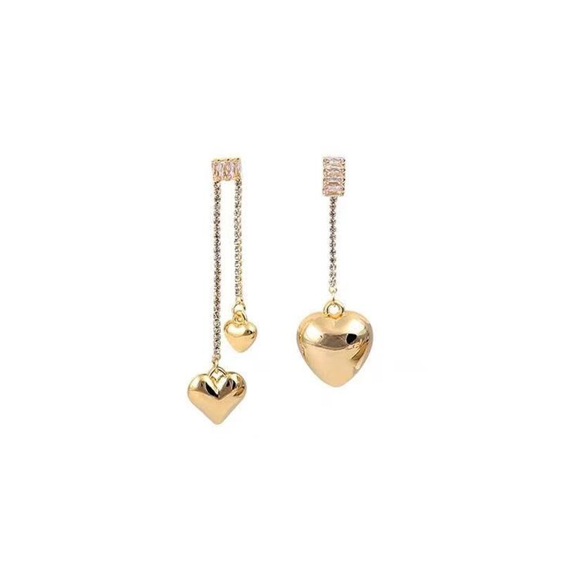 Exquisite and high-end~ Super flash zircon asymmetric love metal earrings, French high-end design niche temperament