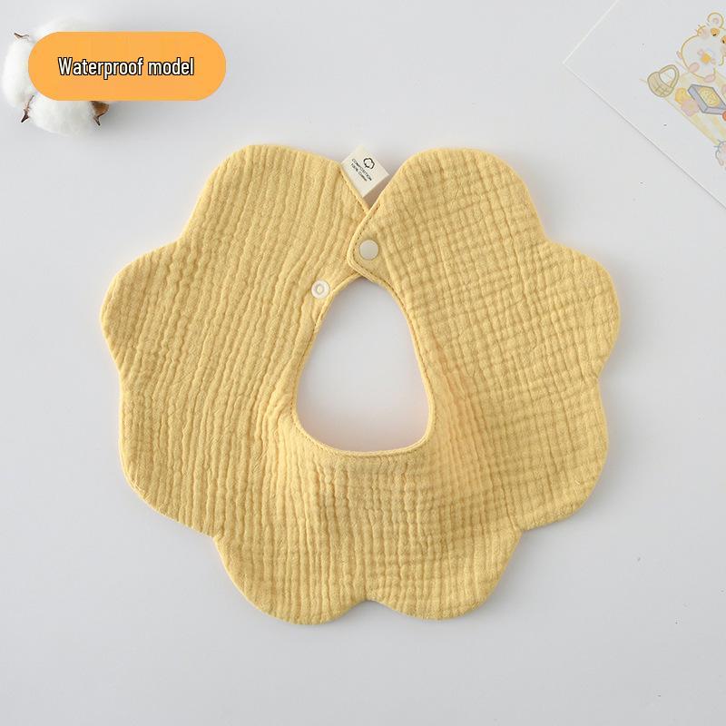 Dwustronny, wodoodporny śliniaczek dla niemowląt w stylu koreańskim z płatkami, wykonany w 100% z gazy bawełnianej