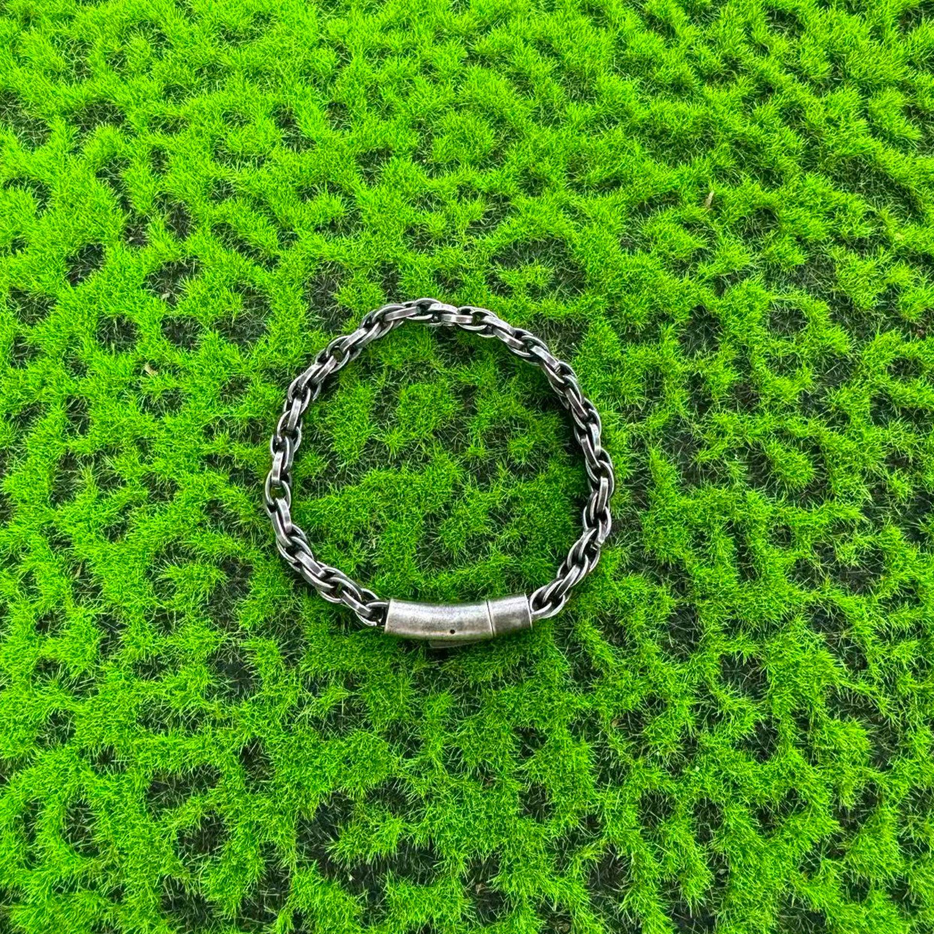 Retro Viking Cable Knit Bracelet - Trendy Norwegian Style Party Accessories A0876