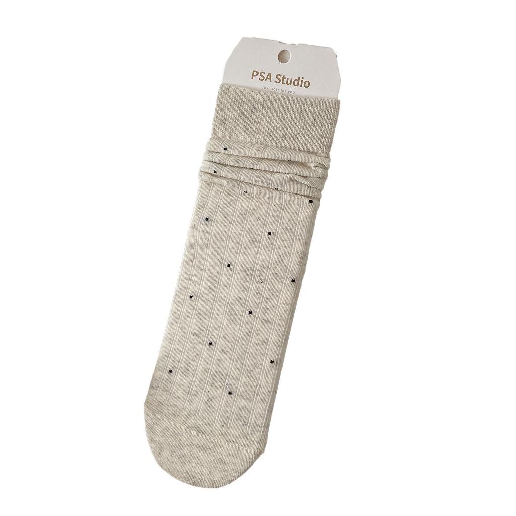 Koreanische gepunktete geraffte Mid-Calf-Socken – Haferflocken, gekämmte Baumwolle, nahtloses Design