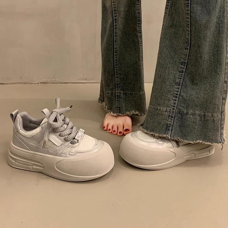 thick-soled muffin little white shoes women's height-increasing niche board shoes 2025 super hot new spring and summer casual sports shoes