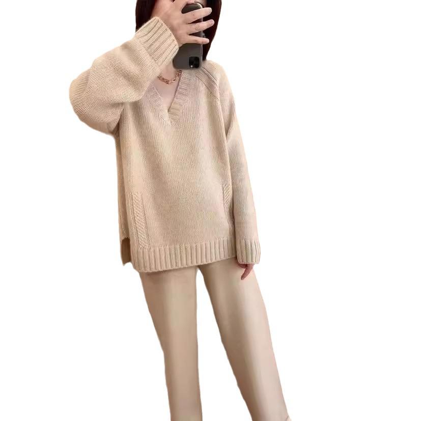 Women's V-Neck Loose Wool Sweater - Autumn/Winter Long Sleeve Knit Pullover
