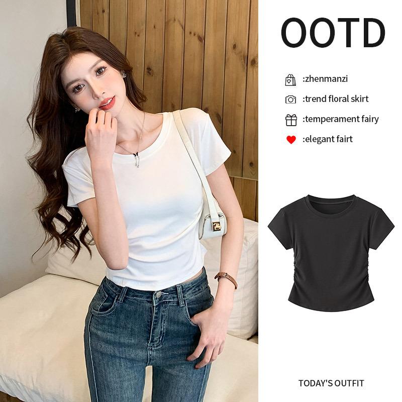 Short-sleeved t-shirt women's summer Korean version slim-fitting round neck inside fashionable hot girl looking thin and versatile
