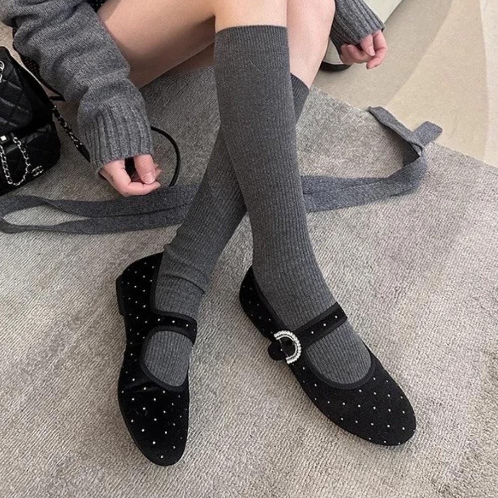 

Туфли на плоской подошве с мягкой подошвой, весенние новые, с круглым носком, с мелким вырезом, из фланели с блестками, со словом, противоскользящие, износостойкие, одинарные туфли 35 чёрный