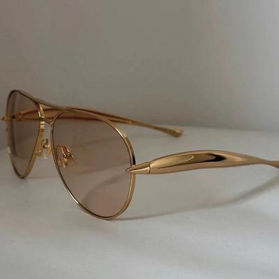Nowe Okulary Przeciwsłoneczne Pilotki Metalowe Y2K Vintage UV400 dla Kobiet Mężczyzn Punkowe Outdoorowe do Jazdy Luksusowe Designerskie