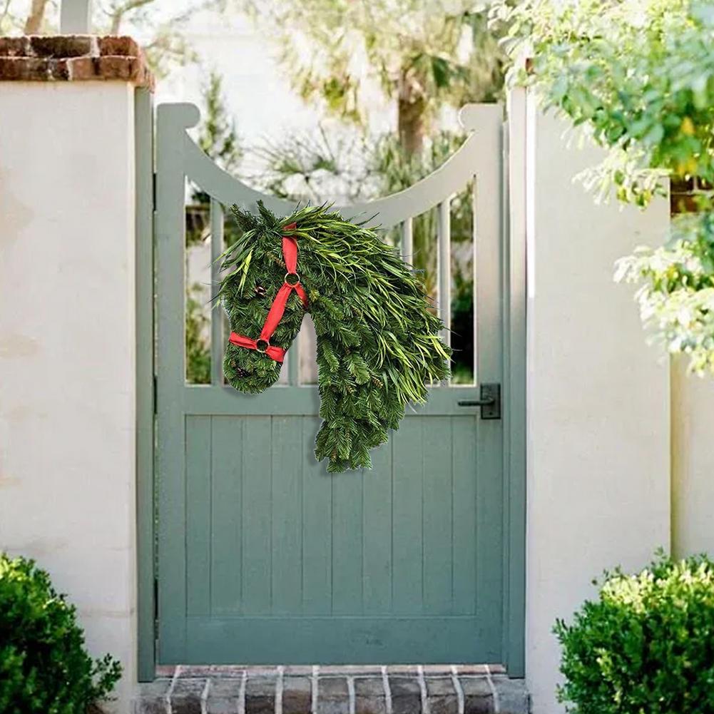Winter Artificial Horse Head Wreath Artificial Cedar Garland Mantle Wall Indoor Outdoor Christmas New Year Decorations Ornament