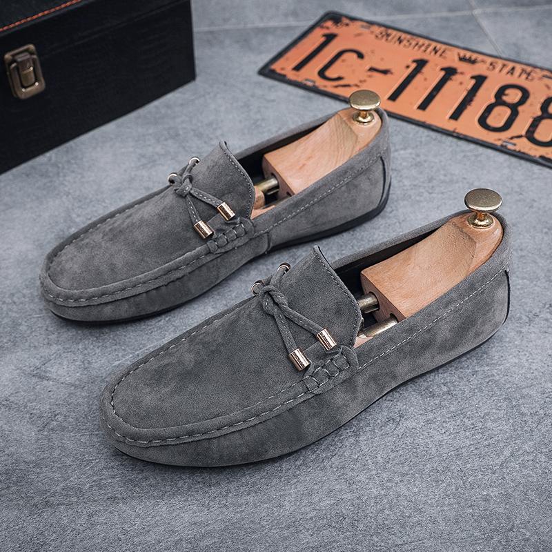 Modische Herren-Freizeitschuhe aus Wildleder Klassische Herren-Loafer Bequeme Slip-on Schuhe zum Gehen und Fahren Atmungsaktiv Leichtgewichtige Faulenzer-Schuhe