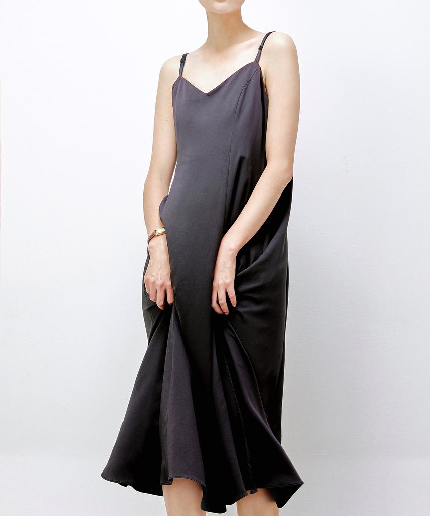 Dopeun Silky Flow Adjustable Strap Slip Long Dress [Black]