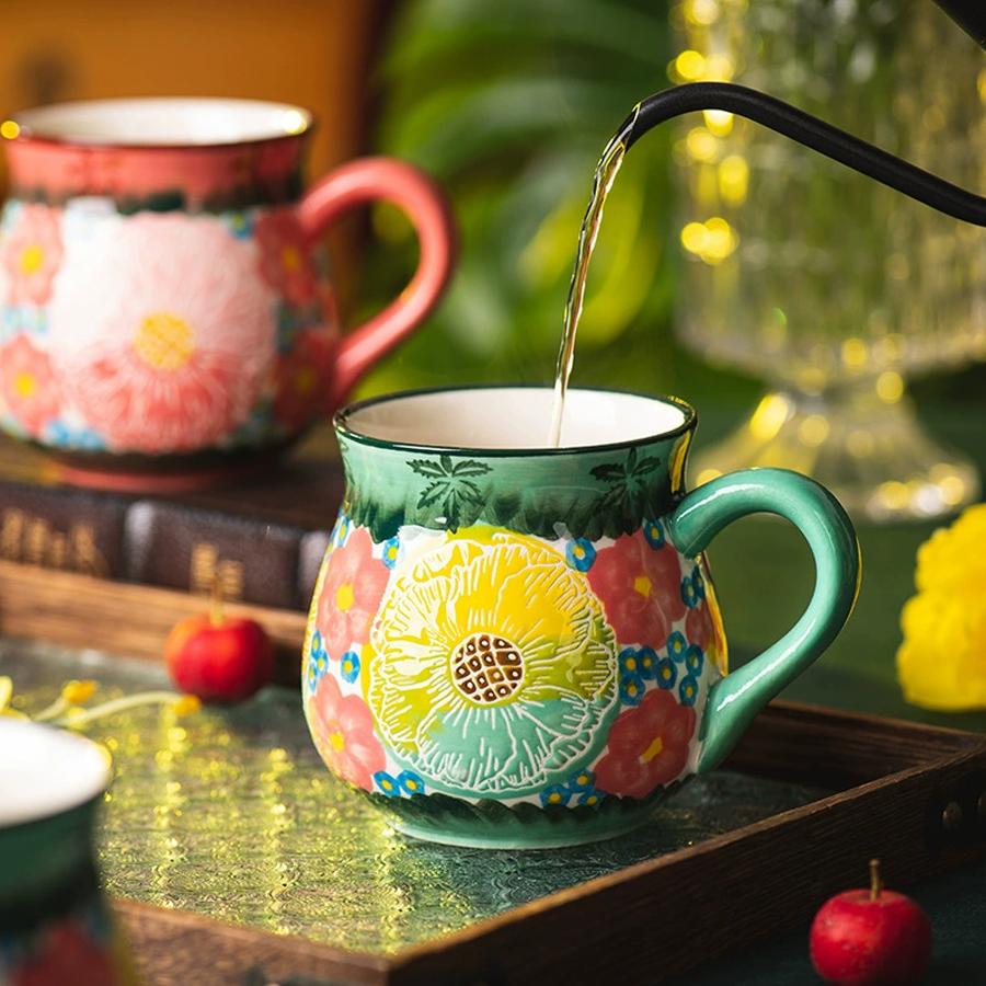 Retro Hand-painted Floral Pattern Contrasting Color Large Capacity Coffee, Milk Tea, and Water Cup