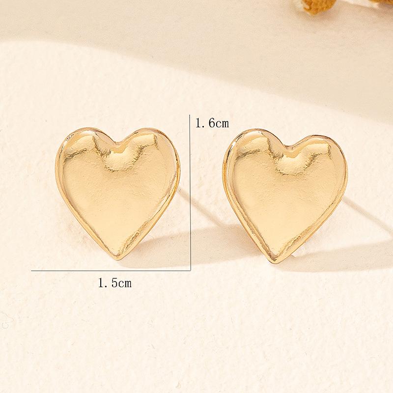 Chic Geometric Heart Charm Women's Versatile Stud Earrings