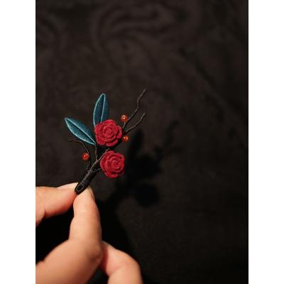 Kleine Rote Blume Brosche Damenpullover Rose Korsage Blumenverflechtung Hochzeit Rote Anstecknadel Cheongsam Kleider Dekoration