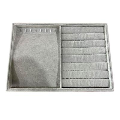 Bemutató tálca ékszerkiállításhoz, kiegészítők rendszerezve, erős praktikusság, rendszerező doboz tároló