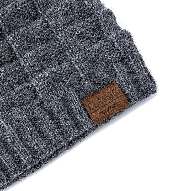 Classic Labal Winter Hats Outdoor Knitted Hats For Men And Women Beanie Cap Plush Fur Lining Warm Sports Hats